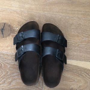 Black Birkenstock’s